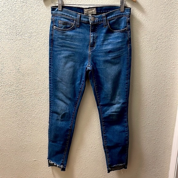 Current Elliott The High Waist Ankle Skinny Jeans Released Uneven Hem - Picture 2 of 9